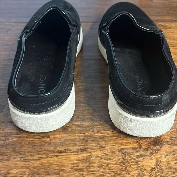 Vionic Black Effortless Backless Fashion Sneakers, size 9 - Picture 4 of 10